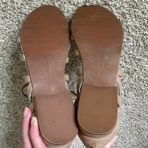 📦 🚚 EVERYTHING MUST GO! Kenneth Cole Suede Sandals | 8.5 - Picture 6 of 6
